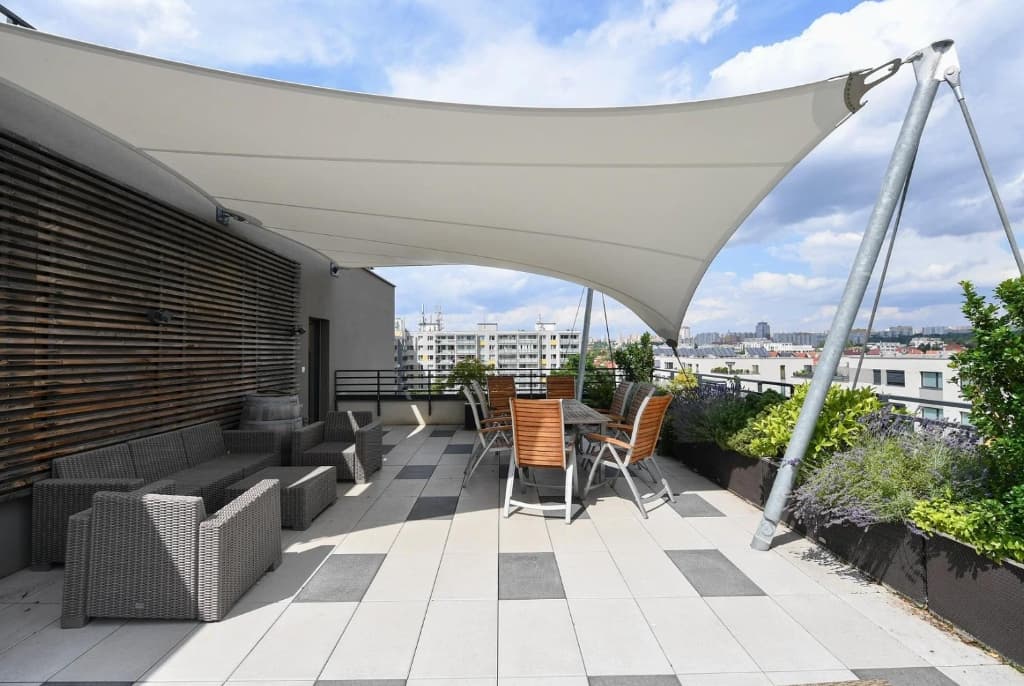 Rooftop Terraces & Penthouses
