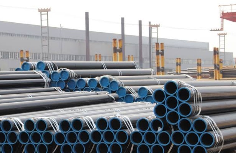 Heavy structural steel mast connection node and gusset plate